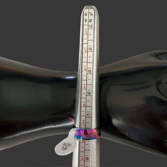 Band Rings Lot of 6 US Size 7-8 (MM) 18 Men Women Assorted Designs Rainbow NEW - Picture 4 of 10